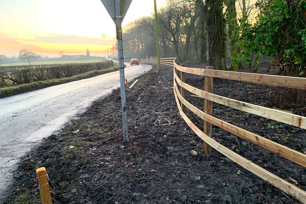 Hanbury Post Rail Gallery 3